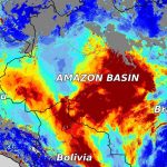 Satélite registra grande nuvem de fumaça densa na Amazônia