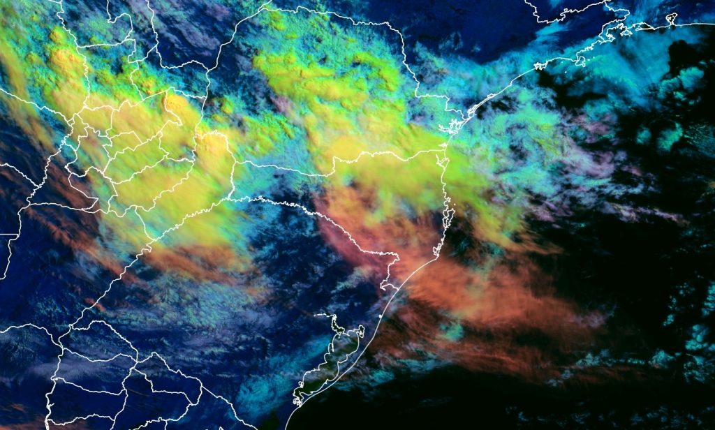 Semana começa com muita chuva em parte do Sul do Brasil