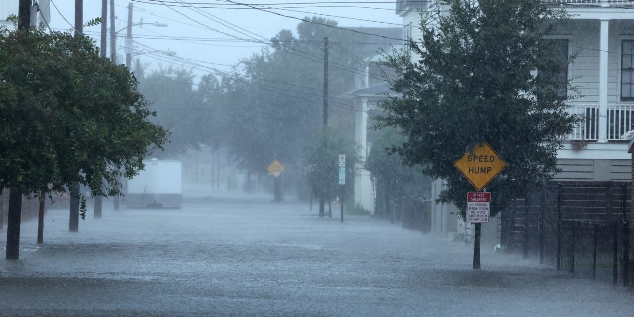 <span class="entry-title-primary">Ian causa inundações na Carolina do Sul após devastar na Flórida</span> <h2 class="entry-subtitle">Furacão chegou na tarde desta sexta-feira ao litoral da Carolina do Sul como uma tempestade de categoria 1 </h2>