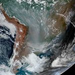 Corredor de fumaça se estende da Amazônia ao Sul do Brasil