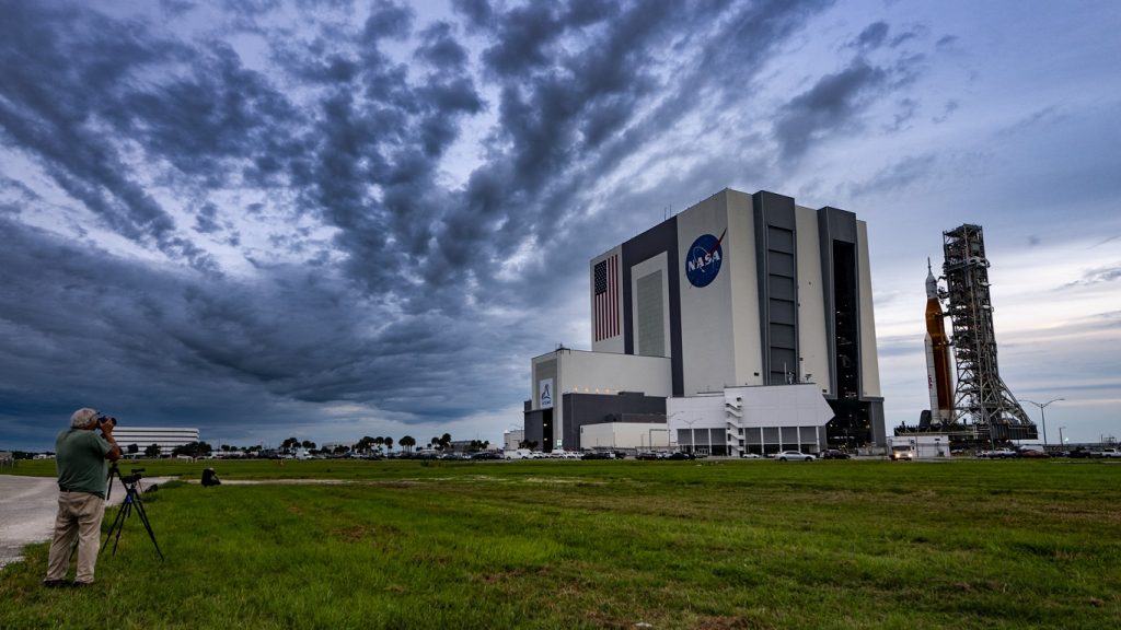 Furacão Ian adia outra vez viagem de foguete da NASA para a Lua