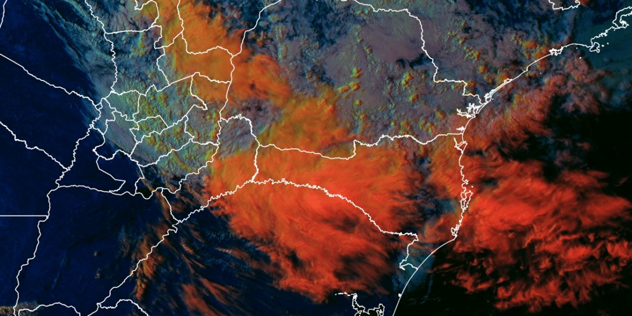 <span class="entry-title-primary">Previsão do tempo: chuva em grande parte do Sul do Brasil nesta terça-feira</span> <h2 class="entry-subtitle">Previsão do tempo para esta terça-feira indica instabilidade nos três estados do Sul e chuva mais volumosa com risco de granizo no Paraná</h2>