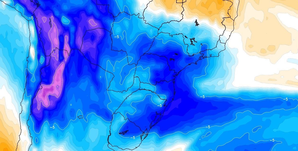 <span class="entry-title-primary">Ar frio causa neve na Argentina e influenciará o tempo neste fim de mês</span> <h2 class="entry-subtitle">Massa de ar frio atua sobre o Centro-Oeste, Sudeste e o Sul do Brasil nestes últimos dias de setembro e no início de outubro </h2>