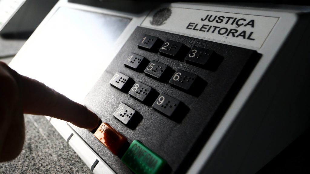 Veja a previsão do tempo para e eleição em todo o Brasil