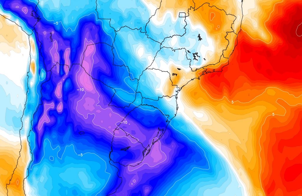 Frente fria no fim de semana precederá forte massa de ar frio