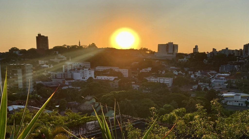 Véspera de eleição quente terá intensificação do calor