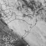 Outubro termina com tarde incomum de frio, chuva e vento