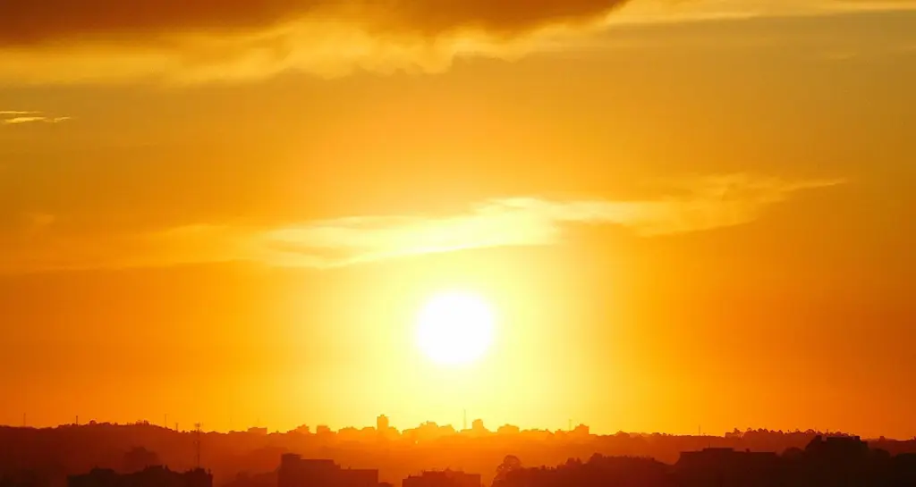 Calor se aproxima de 38ºC e temperatura subirá ainda mais