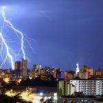 Frente fria colocará fim à onda de calor com chuva e temporais