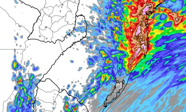 Baixa pressão na costa amplia e reforça a chuva no Sul do Brasil