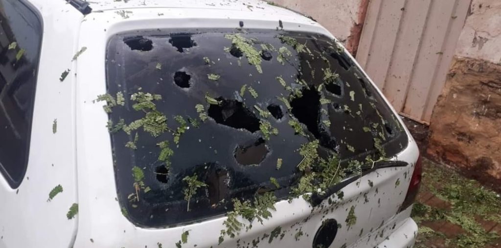Granizo cobre cidades e causa estragos no Sul e no Sudeste do Brasil