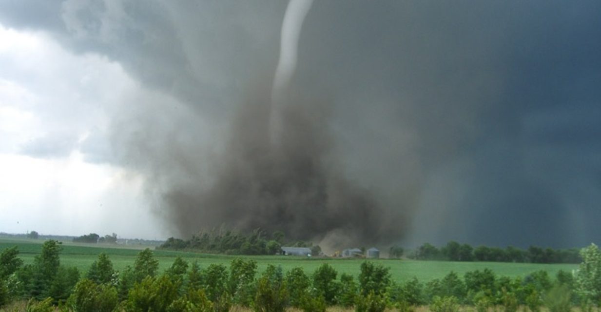 <span class="entry-title-primary">Onda de tornados fora de época atingirá os Estados Unidos</span> <h2 class="entry-subtitle">Um episódio de tempestades severas com alto risco de tornados castigará diversos estados norte-americanos entre hoje e amanhã </h2>