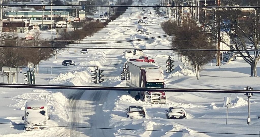 Cidade em Nova York tem cenas que lembram “O Dia Depois de Amanhã”