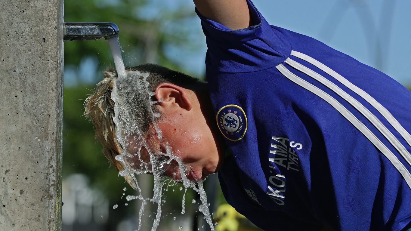 <span class="entry-title-primary">Oeste gaúcho teve calor de 6°C acima da média em março até agora</span> <h2 class="entry-subtitle">Em todos os dias do mês até agora a temperatura ficou acima do normal em alguma parte do território gaúcho agravando a estiagem</h2>