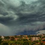 Chuva atinge três estados do Sul com risco de temporais neste domingo