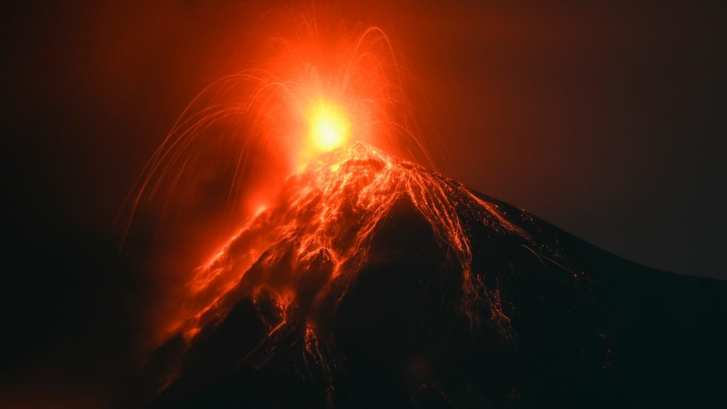 Mais um vulcão entra em erupção na América Latina