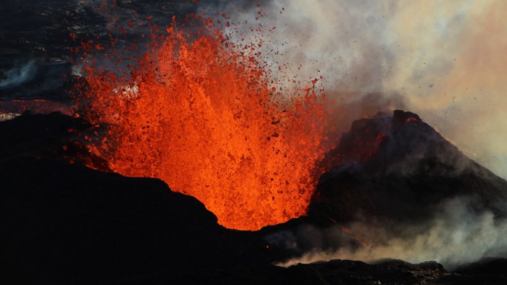 Vulcão Mauna Loa interrompe principal medição de CO2 do mundo