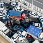 Nevoeiro provoca acidente com 200 veículos na China