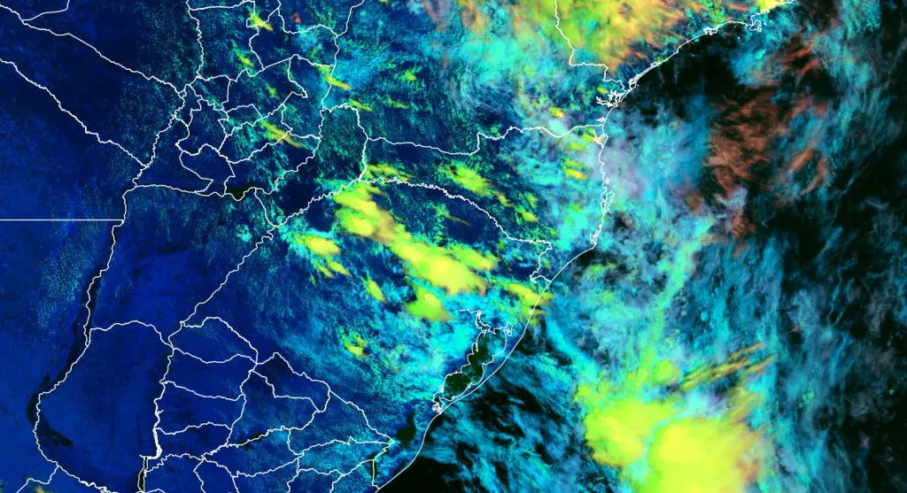 Chuva localmente forte e temporais isolados nas próximas horas