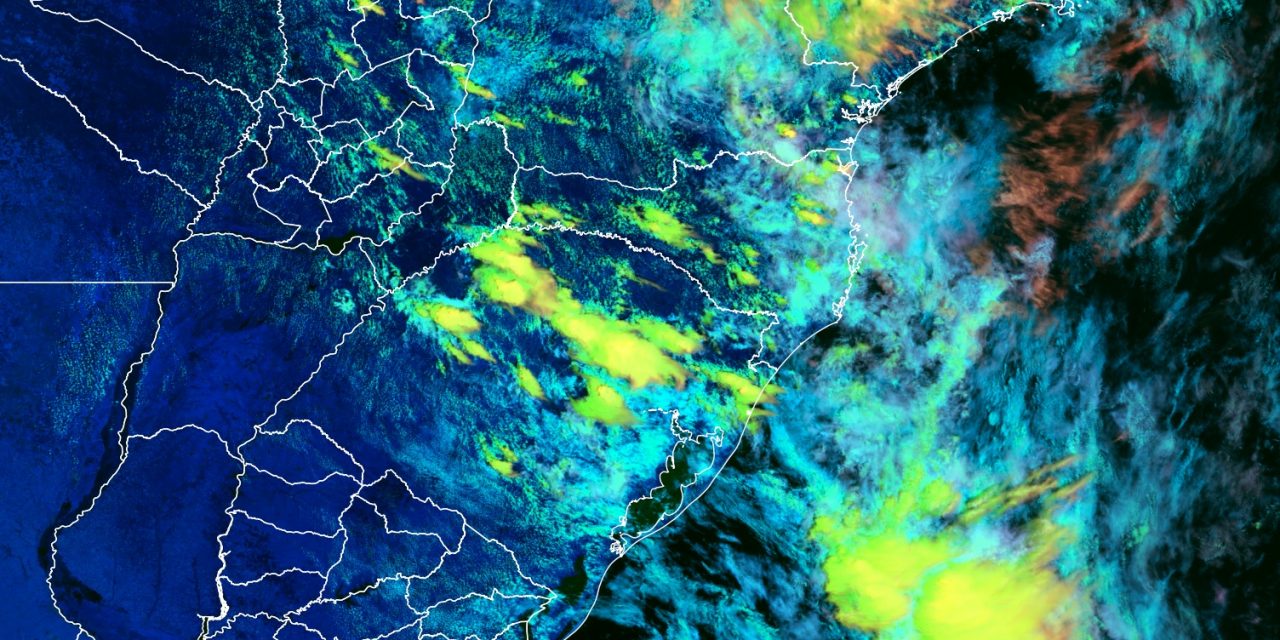 <span class="entry-title-primary">Chuva localmente forte e temporais isolados nas próximas horas</span> <h2 class="entry-subtitle">Áreas de instabilidade geradas pelo calor e a umidade atuam no Sul do Brasil com chuva que é irregular e forte em algumas localidades </h2>