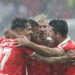 Sul de Porto Alegre tem chuva de meio mês em uma hora