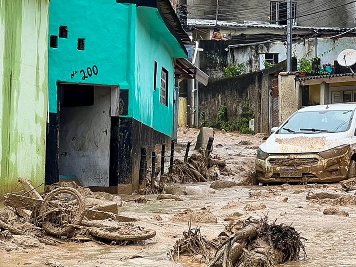 Chuva que atingiu litoral paulista &eacute; a maior da hist&oacute;ria no Brasil?