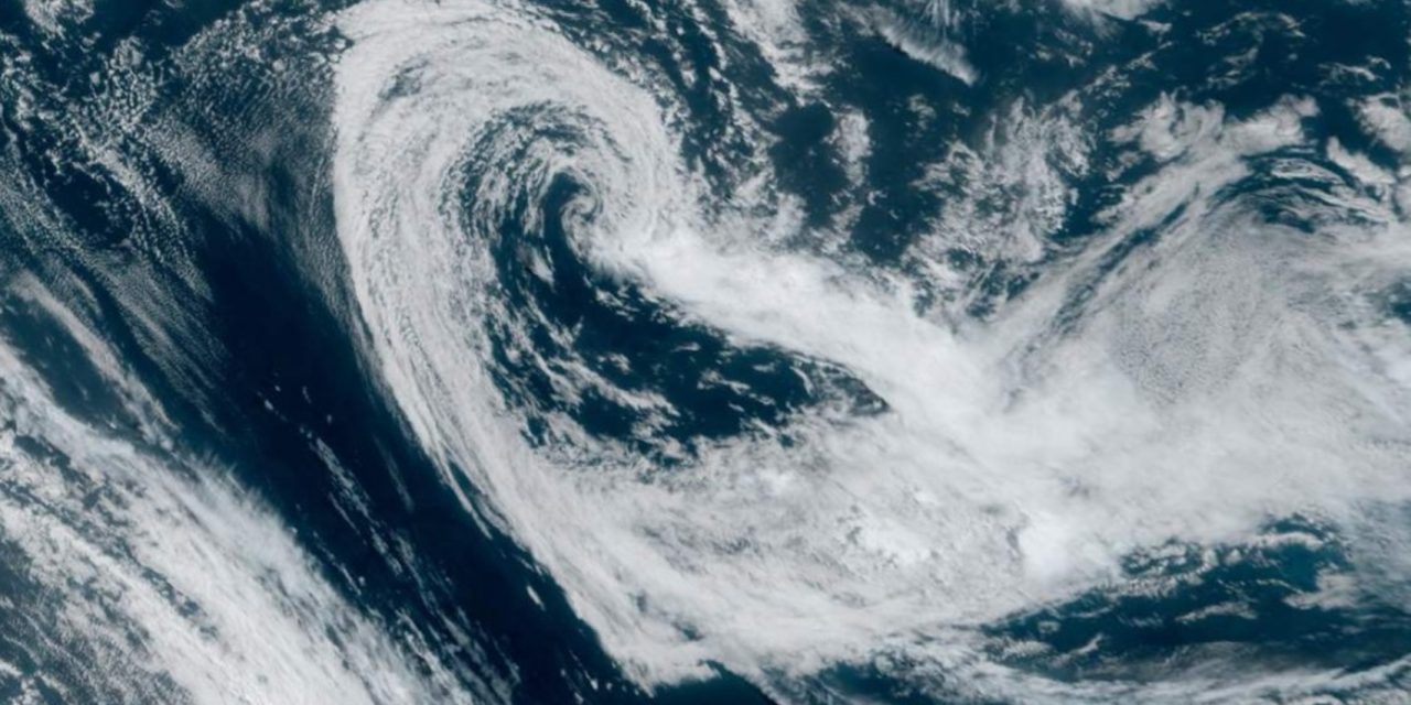 <span class="entry-title-primary">Nuvens formam enorme coração no céu do Atlântico Sul</span> <h2 class="entry-subtitle">Imagens de satélite curiosas são bastante comuns e chamam a atenção pela aparência de símbolos e animais </h2>