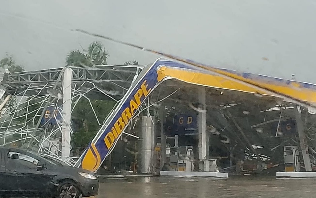 <span class="entry-title-primary">O que causou o vento que arrasou pequena cidade de Santa Catarina</span> <h2 class="entry-subtitle">Cidade de São João do Itaperiú, na região do Vale do Itajaí, enfrentou um violento temporal de vento na tarde deste domingo com graves danos</h2>