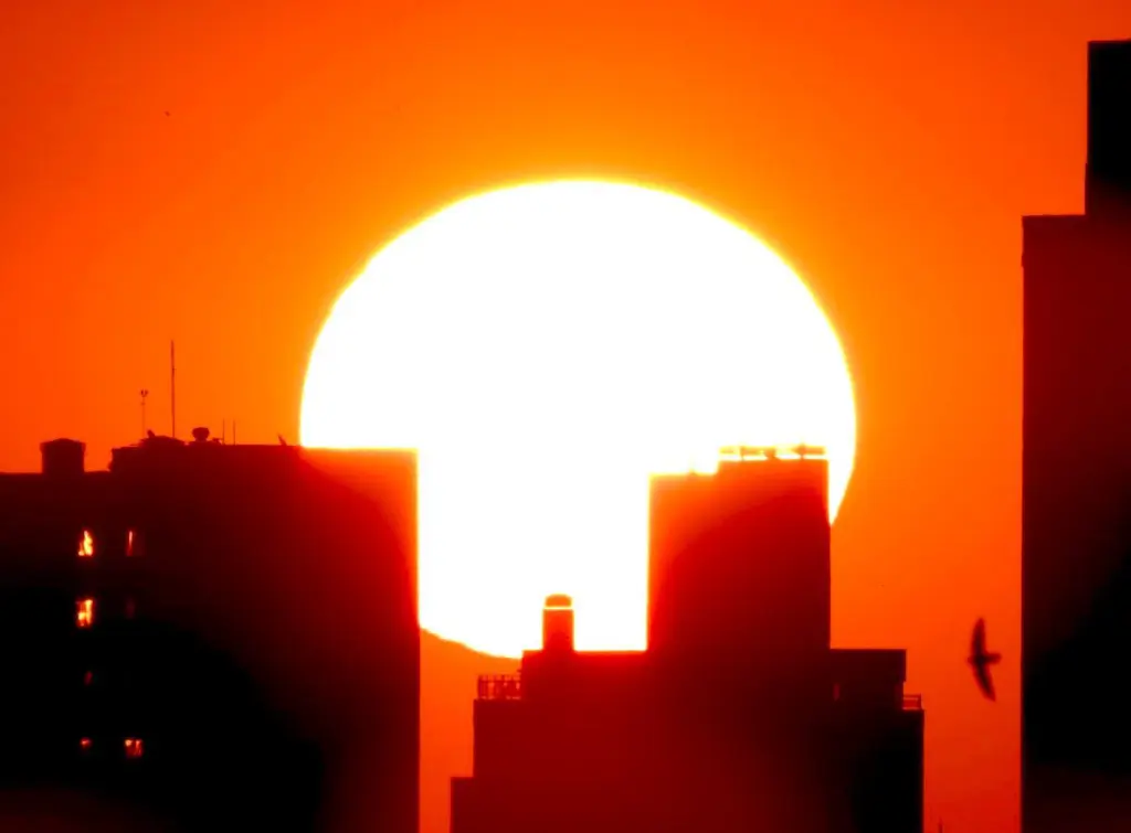 Temperatura alta irá marcas próximas tardes