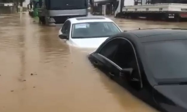 Chuva orográfica provoca inundações em parte de Santa Catarina