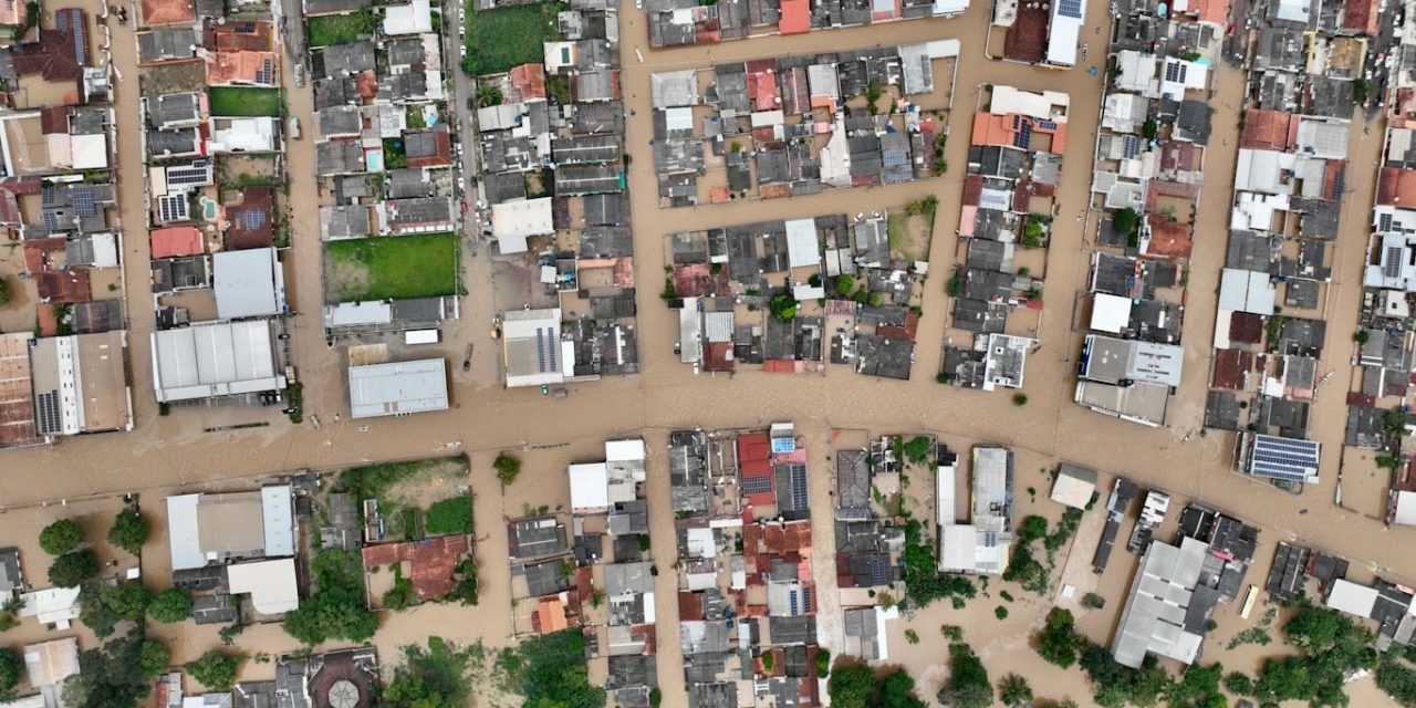 <span class="entry-title-primary">Enchentes se agravam no Norte e Nordeste com milhares fora de casa</span> <h2 class="entry-subtitle">Estados como Acre, Amazonas e Maranhão sofrem com inundações. Enchente em Rio Branco é a mais grave. Previsão é de mais chuva nesta semana. </h2>
