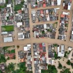 Enchentes se agravam no Norte e Nordeste com milhares fora de casa