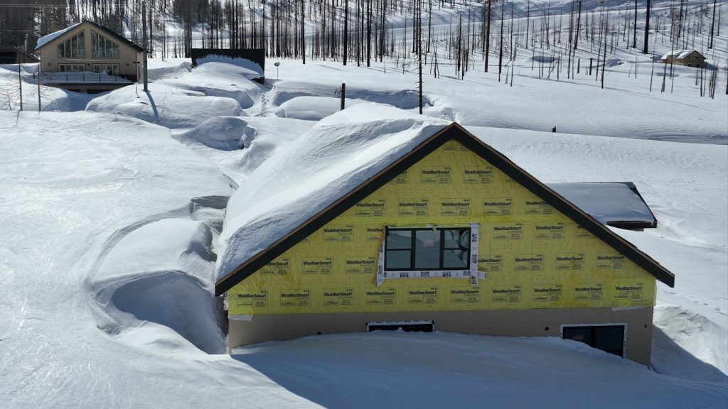 Neve atinge recordes na Califórnia e as imagens são incríveis