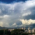 Calor vai se tornar mais úmido com chuva irregular e temporais