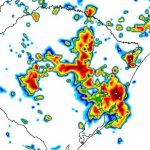 Tempo muda com chuva e risco de tempestades nesta quarta