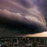 Imagens mostram chegada de temporal ao Litoral Norte gaúcho