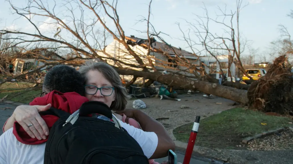 Ondas de tornados matam 52 pessoas em uma semana nos EUA