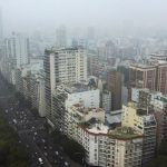 Incêndio no Uruguai mergulhou Buenos Aires na fumaça
