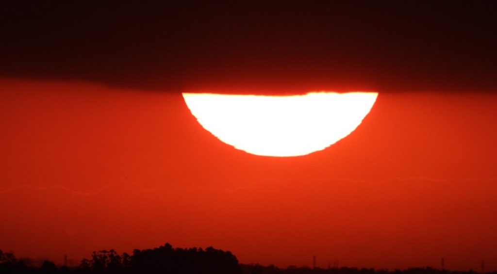 Calor se aproxima de 36ºC e o verão em abril segue nesta quarta