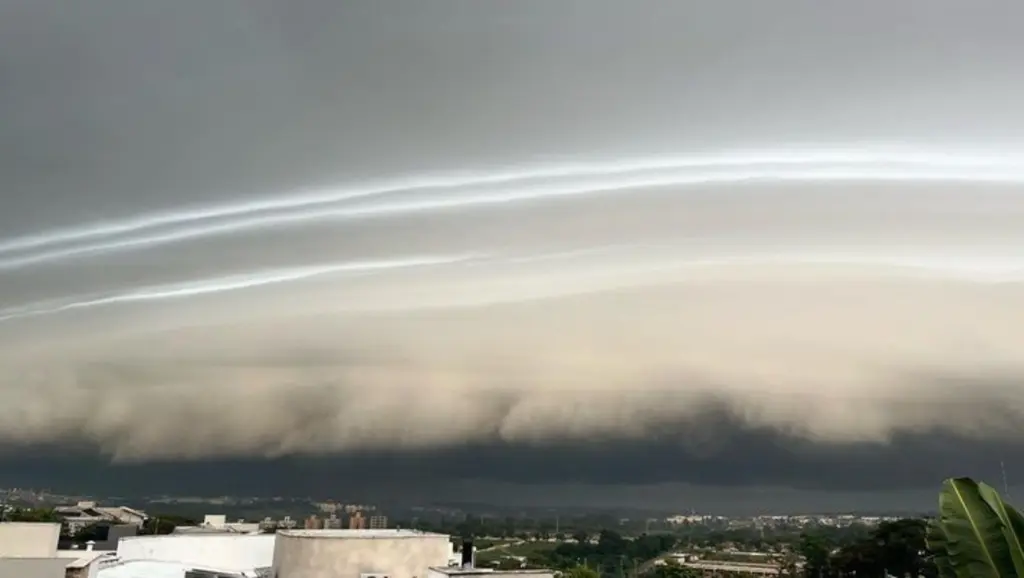 Nuvem prateleira impressiona no interior de São Paulo