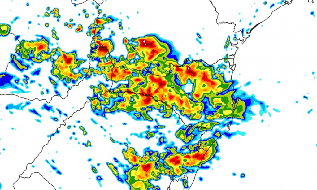 Chuva avança pelo estados do Sul com área de baixa pressão