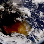 Satélite meteorológico registra raro eclipse híbrido