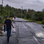 Chuva e vento de 108 km/h causam estragos em Porto Alegre