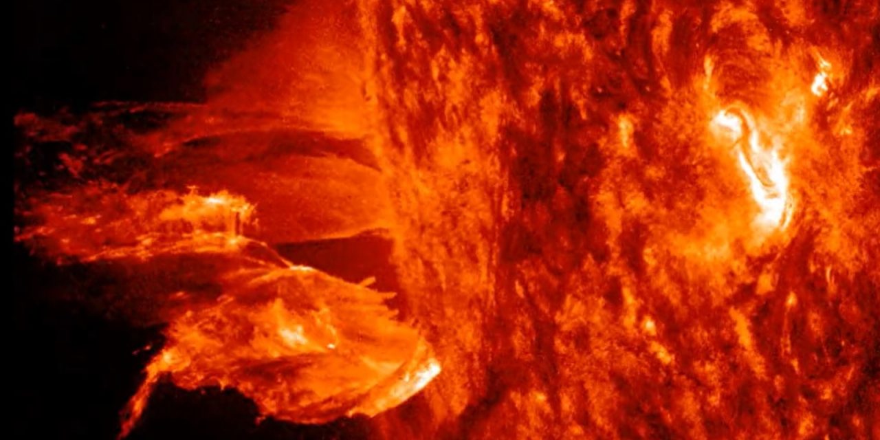<span class="entry-title-primary">Grande explosão no sol pode prenunciar junho de tempestades solares</span> <h2 class="entry-subtitle">Uma explosão no sol neste sábado chamou a atenção dos cientistas que especulam ter partido de uma mancha no outro lado da estrela </h2>