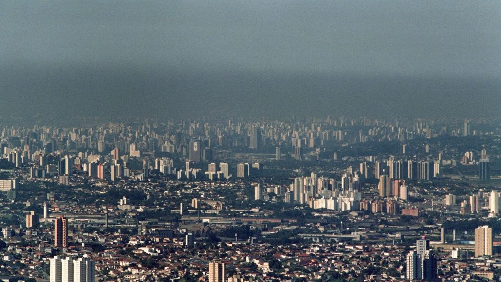 Queimadas aumentam gás estufa em até mil por cento em São Paulo