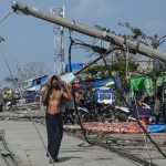 Vítimas do ciclone arrasador Mocha enfrentam falta de água e comida