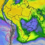 Rio atmosférico reforça instabilidade e trará chuva ainda mais forte
