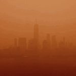 Nova York tem dia de Marte com cenário de filme apocalíptico