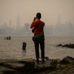 Fumaça traz paisagem distópica e ar sujo recorde em Nova York