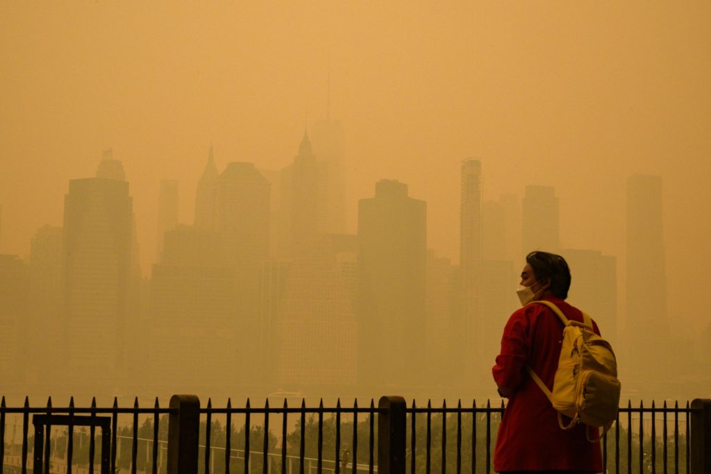 Incêndios no Canadá liberam mais CO2 que emissões de um ano inteiro